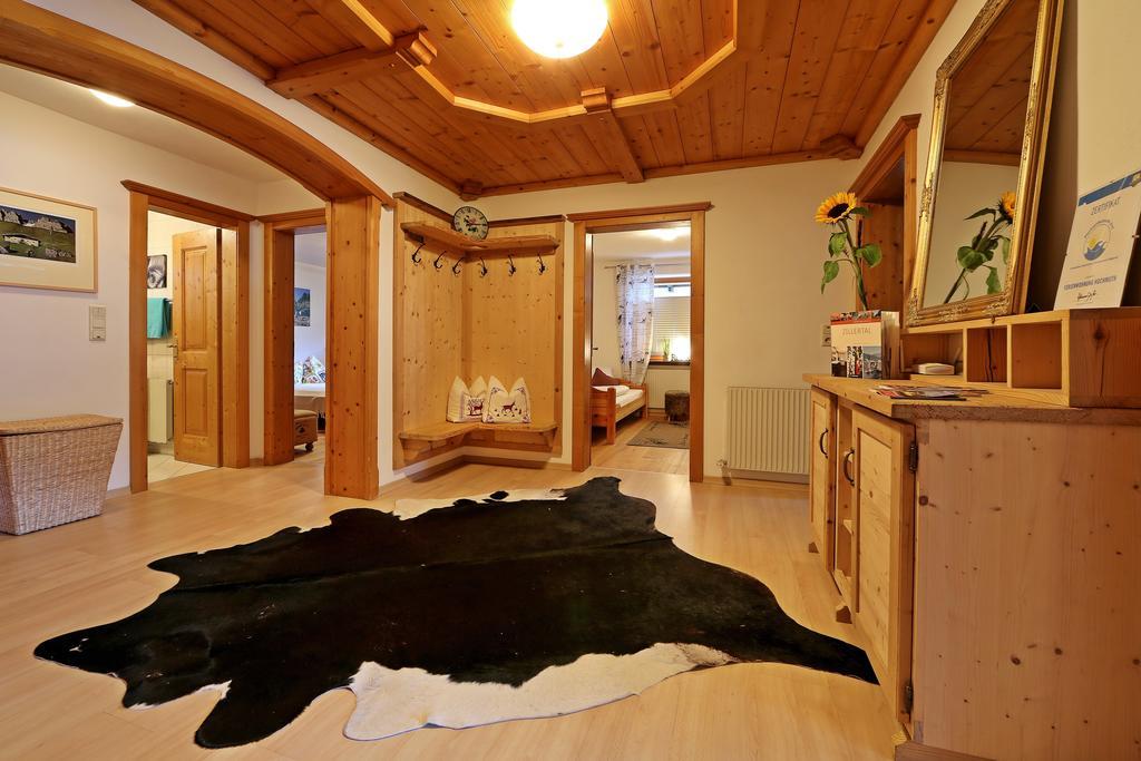 מאיירהופן Alpen Appartements Hochmuth חדר תמונה